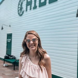 Meet your Posher, Molly